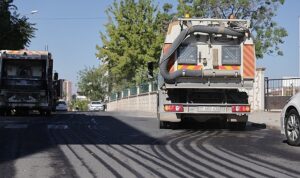 2000 Evler ve Emek Mahallesi’nde Detaylı Temizlik Çalışması