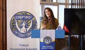 Çeşme Belediye Başkanı Lâl Denizli, TSKF Gençlik ve Liderlik Kampı ’25 açılışında genç kadınlara seslendi