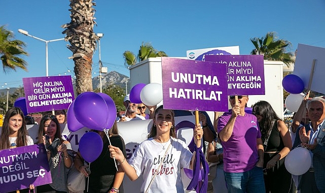 Güzelbahçe’de Alzheimer’a karşı farkındalık yürüyüşü