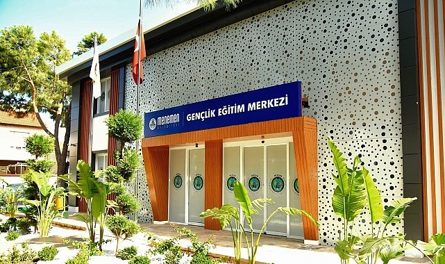 Menemen’de eğitime dijital destek