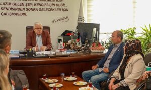 Muhtarlar Burhaniye Belediyesinde Bir Araya Geldi