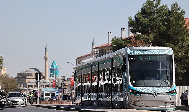 Başkan Altay: ‘Türkiye’nin En Ucuz Öğrenci Ulaşımı Konya’da’