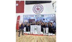 Osmangazili Karateciler Madalyaya Doydu