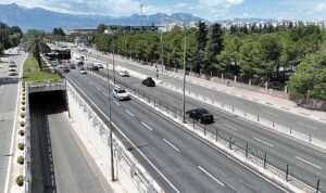 Yüzüncü Yıl Bulvarı’nda asfaltlama çalışması tamamlandı