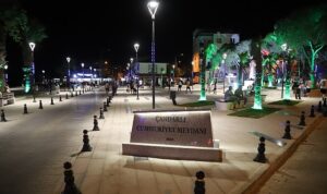 Çandarlı’nın yeni Cumhuriyet Meydanı açılıyor