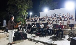 Didim Belediyesi Halk Müziği Korosu konserine yoğun ilgi