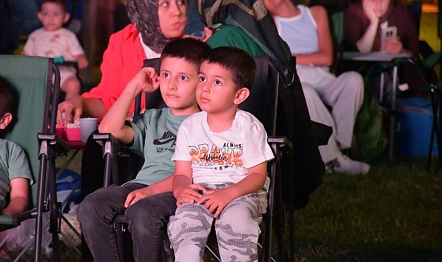 İznik’te Yaz Akşamları Çocukların Neşesiyle Renkleniyor