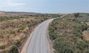 Kınık’ta 5 mahalleyi birbirine bağlayan yollar yenilendi
