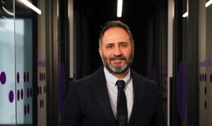 Sonbaharda iş yerlerinde de yaprak dökümü yaşanıyor